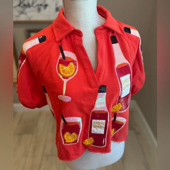 New! QUEEN OF SPARKLES Red Queen of Spritz All Over Top - Picture 5 of 10